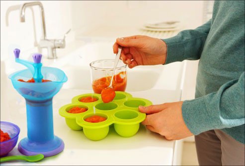 It's easy to make homemade baby food by pureeing or mashing organic fruits and veggies.