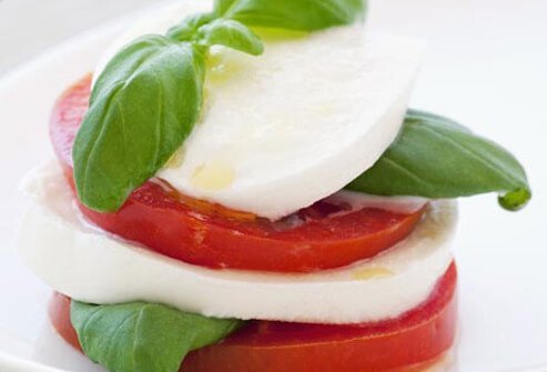 Photo of mozzarella and tomato.