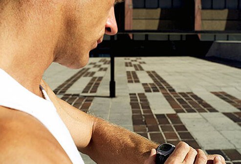 A short–burst, high–intensity workout boosts your metabolism and tones muscles.