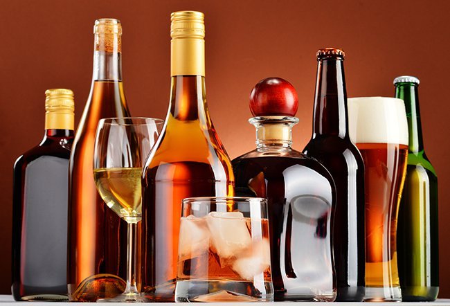 The 4 types of alcohol are isopropyl alcohol, methyl alcohol, undistilled ethanol, and distilled ethanol.