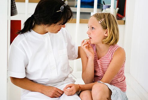 Staff who supervise your child (teachers – even substitutes – lunch monitors, and bus drivers) should be taught the warning signs of severe allergic reactions.