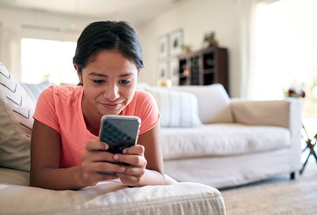 Staying home alone is something that most kids will learn how to do as they get older. But, what age is best to start?