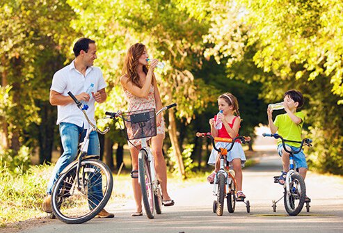 Keep kids hydrated when it’s hot outside.