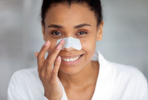 Blackheads are a type of acne that develops when hair follicles become clogged. Get rid of blackheads with medication, home care and alternative therapies.