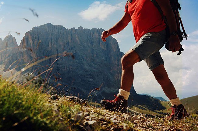 Friction blisters develop as a result of friction on your heel, toe, thumb, or palm.