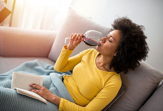 can you drink wine after getting the covid-19 vaccine?