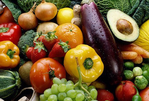 Colorful foods that help fight cancer.