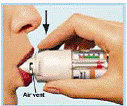 Close your lips around the end of the mouthpiece - Illustration