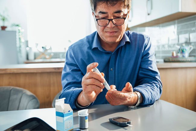 Uncontrolled diabetes symptoms can mimic anxiety symptoms.
