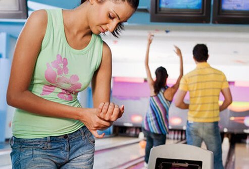 It’s all about what gets hurt. If you injure a muscle or tendon (which attaches muscle to bone), it’s a strain.