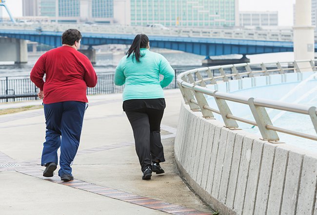 Losing weight and sustaining weight loss is challenging. Couples can lose weight together by spending time outdoors, making love, making meal plans, working out together and dancing together.
