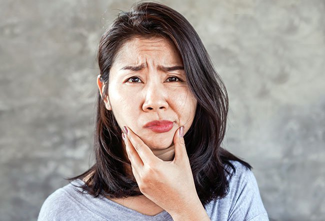 do hemifacial spasms go away