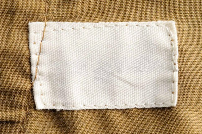 Cut off tags and labels that may itch your skin and place silk over pant seams to reduce the risk of irritation.