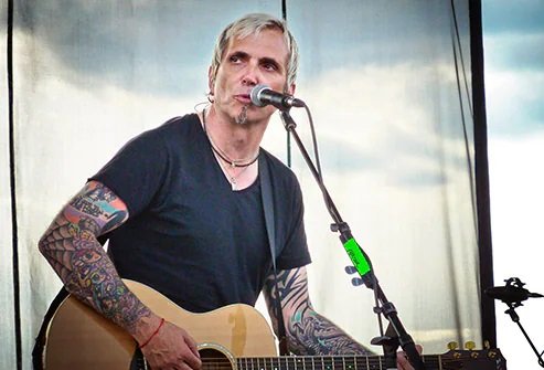 The lead singer of the rock band Everclear opened up about having multiple sclerosis 3 years after his diagnosis.