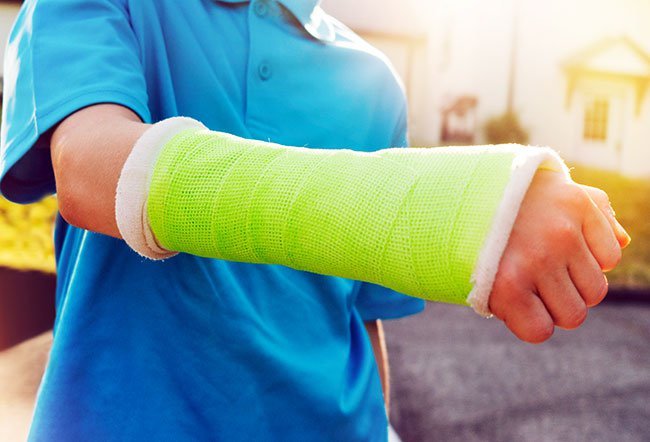 Growth plates are the areas of new bone growth in children and teens. Bone fractures in children heal quickly as compared to adults, but fractures of the growth plate may require several weeks to heal.