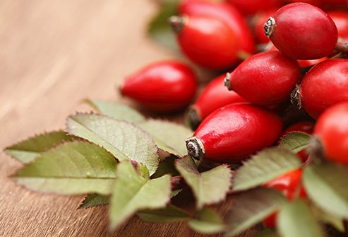 Retinoids from rosehip and carrot encourage cell turnover and collagen production.
