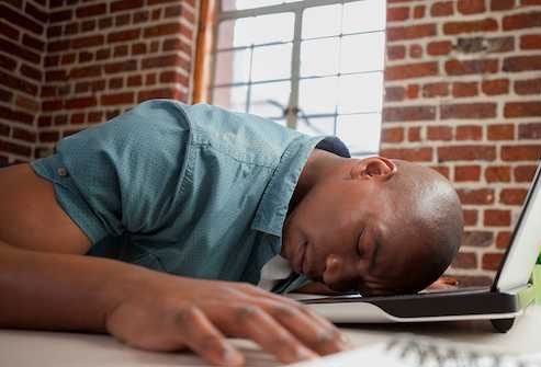 If you start to feel a bit sleepy right after lunch, you are not alone.