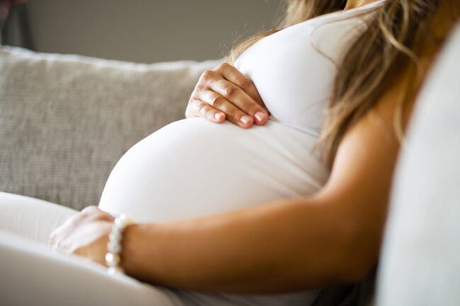 Women may be more vulnerable to miscarriages during the first half of their pregnancy due to air pollution.