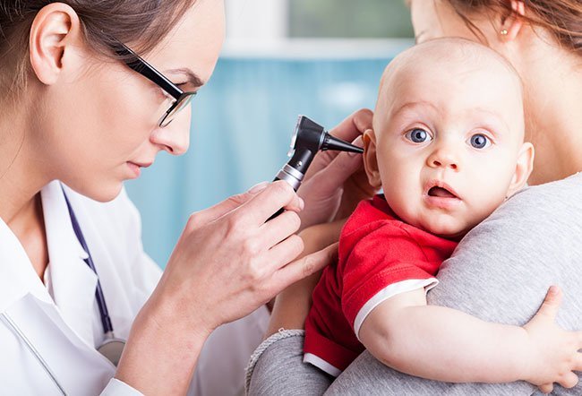 The most common symptom of an ear infection is pain. You can tell if you baby has a ear infection because they may cry, have a fever, not want to eat, have trouble sleeping and exhibit other symptoms.