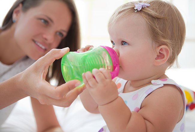 how to transition baby from bottle to cup