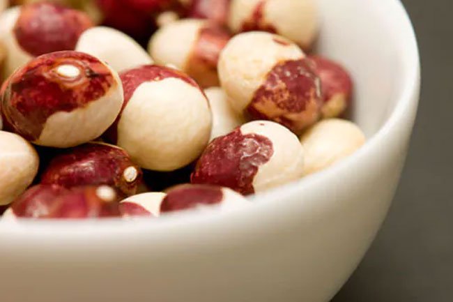 Beans are nutritional powerhouses that boast calcium.