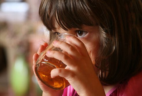 Water and juice can be effective at relieving dehydration caused by nausea.