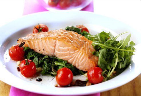Women who consume a low-fat diet for 4 years may reduce their risk of ovarian cancer.