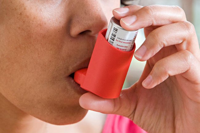 This causes inflammation and blocks air from your lungs.