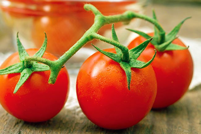 There is talk out there that tomatoes, eggplants, potatoes, and peppers can make your RA symptoms worse.