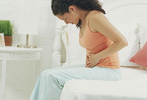 <i>Salmonella</i> symptoms include fever, diarrhea, and abdominal cramps.