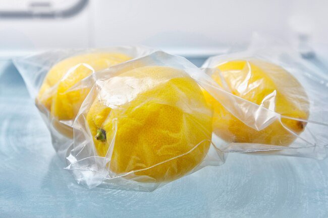 Citrus fruits last longer when they are stored in the fridge.