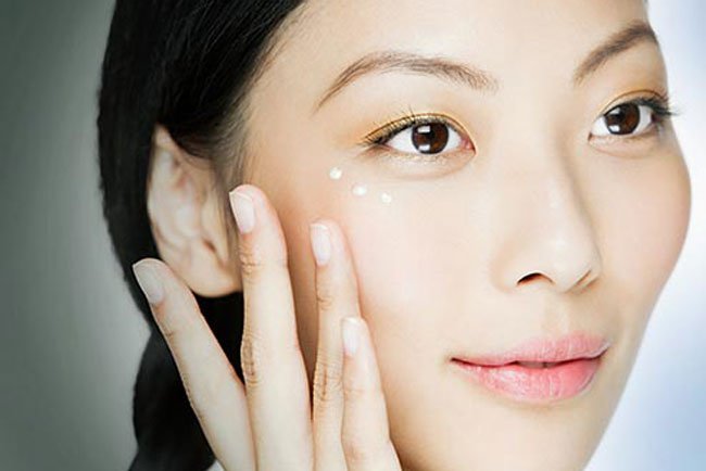 Here's the best nighttime skin care routine.