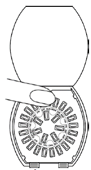Remove the first pill at the top of the dispenser - Illustration