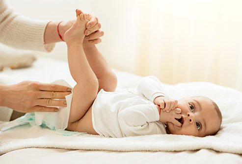 A baby's blue urine may indicate a genetic trait.