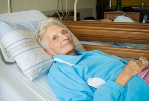 Elderly individuals may have UTI symptoms that are more difficult to recognize and which complicate diagnosis.
