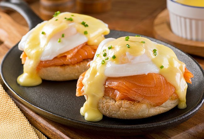 what does a pescatarian eat for breakfast