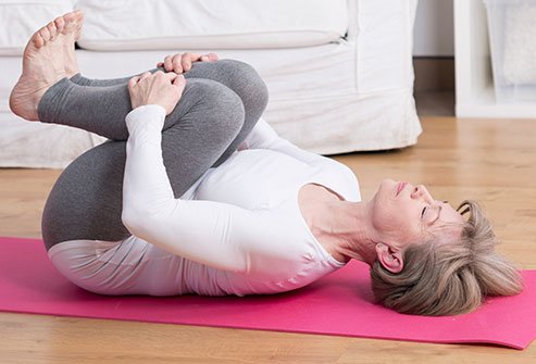 Most back pain occurs in the lower back due to problems with the spine, muscles, ligaments or nerves in the back. The best stretches for back pain include the knee to chest stretch, lying knee twist, cat/cow stretch, cobra stretch and child's pose. 