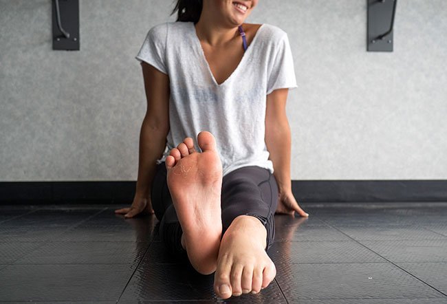 what is the difference between dorsiflexion and plantar flexion