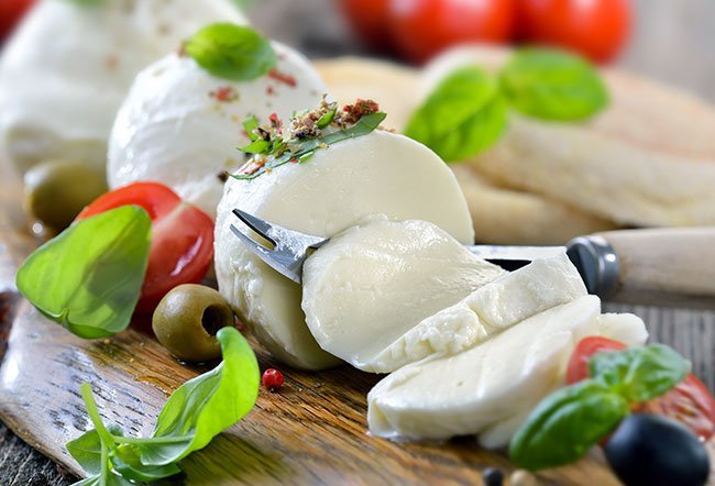 What's the Healthiest Cheese to Eat