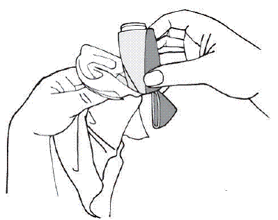 Cleaning the Nasal Actuator - Illustration