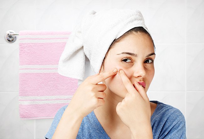 is picking at your skin a symptom of anxiety